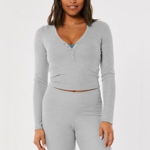 NWOT Gilly Hicks waffle knit henley top